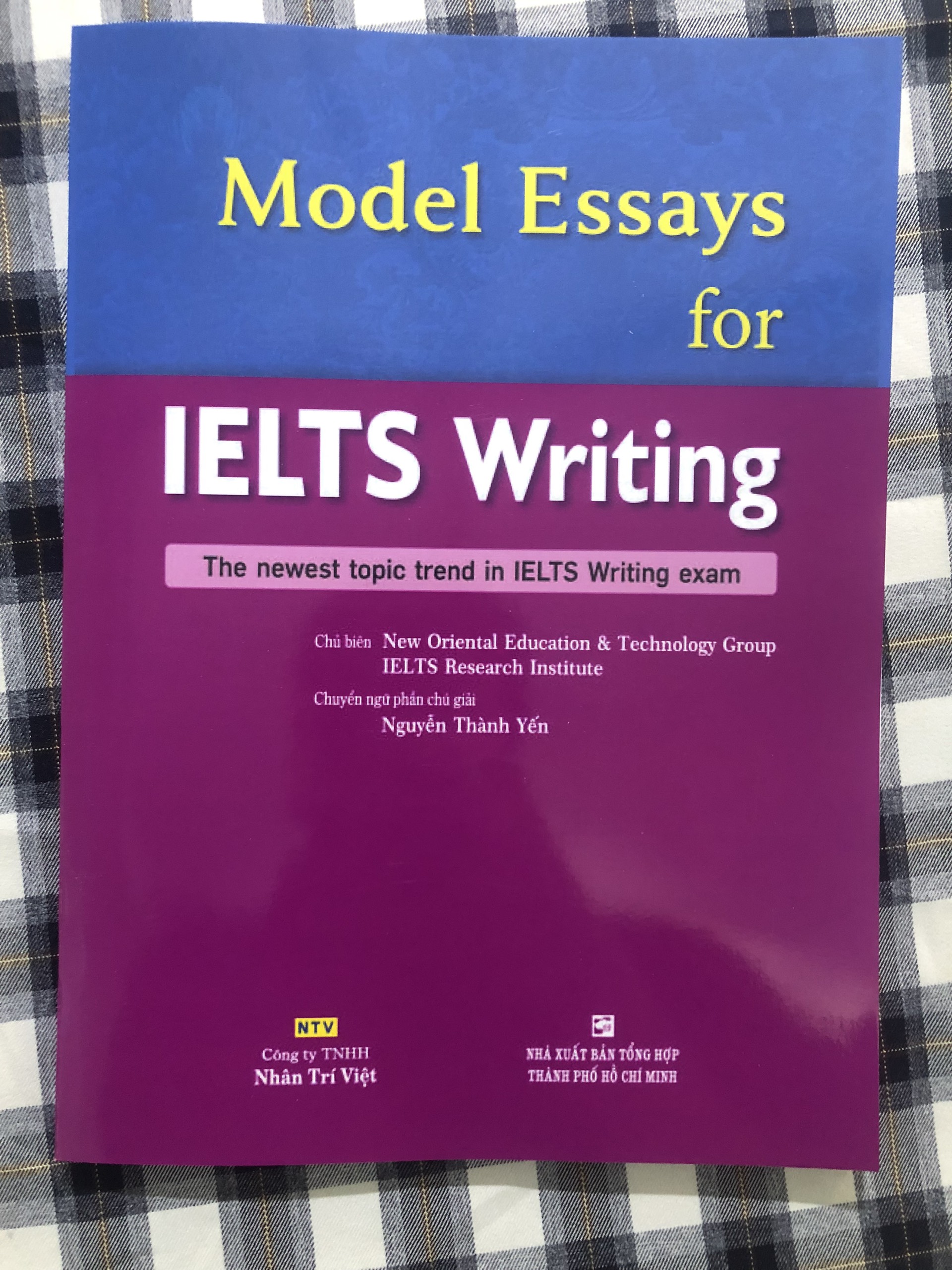 ielts 8 essays